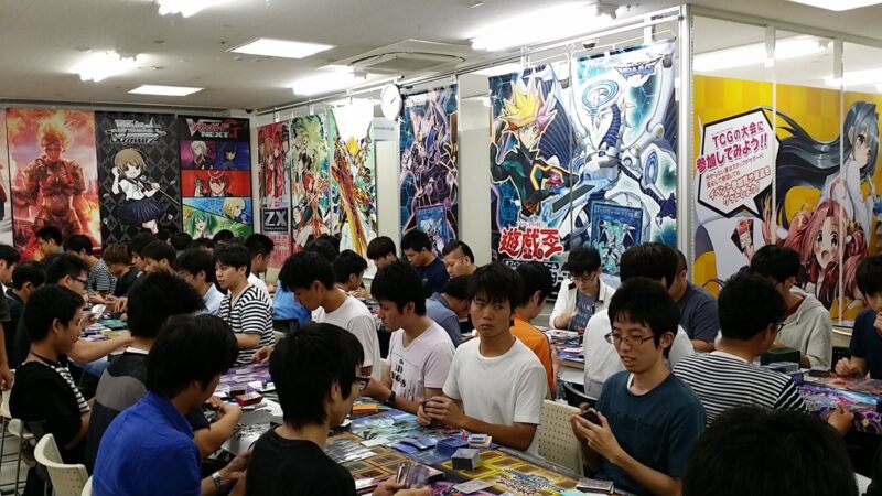 《游戏王》活动现场因气味过大而熏走女玩家，太臭实在受不了 - 奇趣星球报 - 奇趣星球报