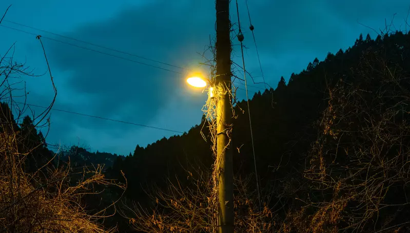 “照亮废村的路灯”真有其事？游戏玩家吐槽不合理，废墟探险家却表示亲眼见过 - 我的世界基岩版中文站 - 我的世界基岩版中文站