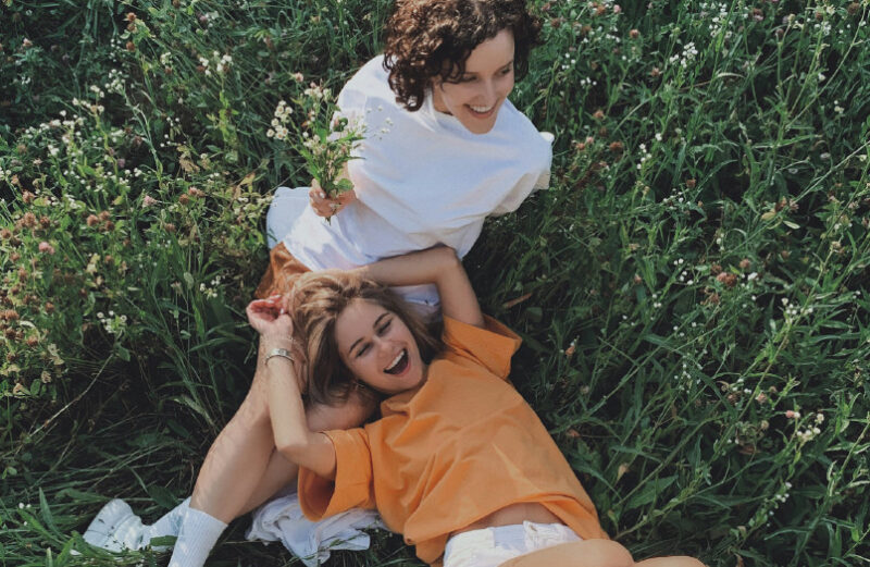 脸皮薄也能浪漫！学企鹅的“Pebbling”技巧，自然表达爱意不尴尬 - 奇趣星球报 - 奇趣星球报