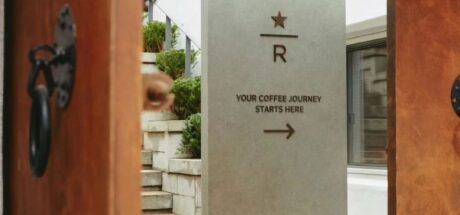 首尔焕新体验!韩国首家星巴克酒吧开业,仿佛漫步60年代设计师家具店 - 我的世界基岩版中文站