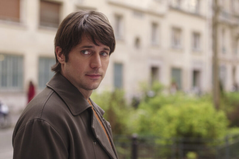 《艾米丽在巴黎》Gabriel 造型遭吐槽，最新一季的改变竟是为了“他”？ - 奇趣星球报 - 奇趣星球报