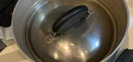 锅盖卡住救不出滷萝卜?日本网友两天奋战...结局让人哭笑不得! - 我的世界基岩版中文站