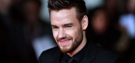 英国一代天团 One Direction 成员 Liam Payne 意外坠楼身亡！粉丝的心痛再度加深 - 我的世界基岩版中文站