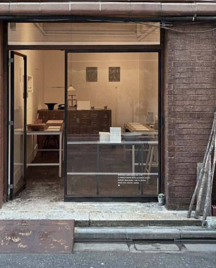 日本东京银座现神奇书店！整店只卖一本书，老板爱书成痴 - 奇趣星球报 - 奇趣星球报