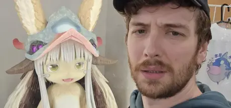 国外百万 YouTuber 探访日本水产店,竟偶遇等身大娜娜奇!老板现身揭秘真相 - 我的世界基岩版中文站