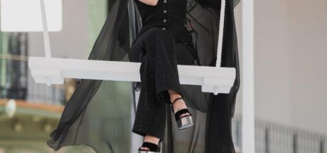 猫王外孙女为CHANEL大秀献声!从时尚界跨界演艺,与Kristen Stewart神撞脸 - 我的世界基岩版中文站