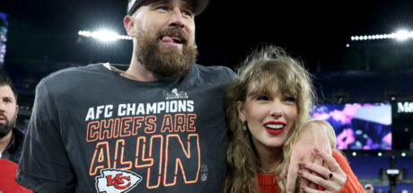 Travis Kelce 无惧网传与 Taylor Swift 分手合约,进军演艺圈接下首个影集角色 - 我的世界基岩版中文站