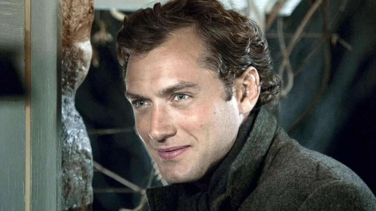 Jude Law 自嘲“又秃又下垂”！曾是90年代的颜值天花板，如今不复当年风采！ - 我的世界基岩版中文站 - 我的世界基岩版中文站