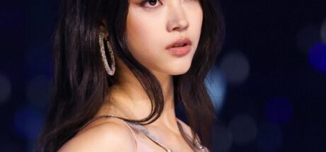 成为迷因界的宠儿!Victoria's Secret“臭脸模特”风头不输超模歌手 - 我的世界基岩版中文站