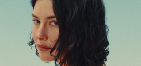 被誉为“美国张柏芝”的 Gracie Abrams！凭实力征服 Taylor Swift - 我的世界基岩版中文站