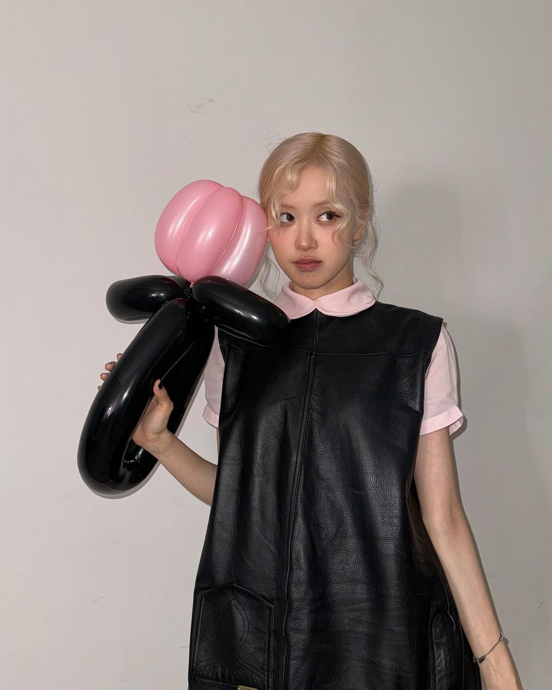 Rosé 大方分享恋爱故事，网民猜她的前度是女生！在爱情面前，她是如此「放不下」 - 我的世界基岩版中文站 - 我的世界基岩版中文站