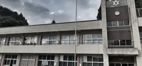 日本废校变旅馆！体验“午夜学校”般的奇妙住宿！ - 我的世界基岩版中文站