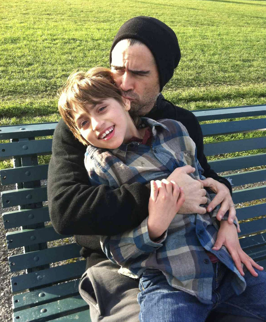 曾放荡过的 Colin Farrell 如今专心照顾“天使症”儿子！为他成立基金会，怕自己离世后儿子无依靠 - 我的世界基岩版中文站 - 我的世界基岩版中文站