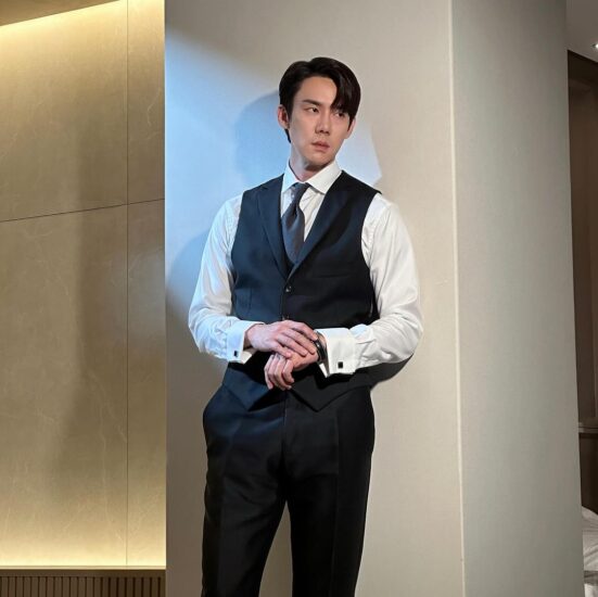 《现在拨打的电话》柳演锡的感情经历超级浪漫！在地铁站跟心仪女生表白，还曾跟金智媛传绯闻！ - 奇趣星球报 - 奇趣星球报