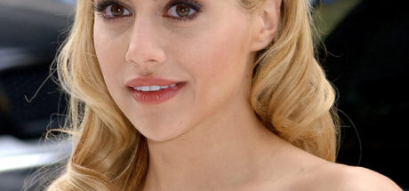 「美国甜心」Brittany Murphy 逝世 15 周年!神秘死因再掀讨论,竟与丈夫 5 个月内同样原因离世! - 我的世界基岩版中文站