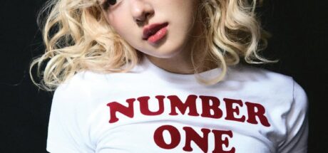 Rosé 为什么被称作「韩国 Taylor Swift」？《Rosie》直接把感情故事写进歌曲，光靠嗓音就能让歌迷爱上！ - 我的世界基岩版中文站