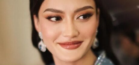 英国皇室50年悬案终揭晓！“玛丽皇后皇冠”现身马来西亚王妃 Natasya 头上！ - 我的世界基岩版中文站