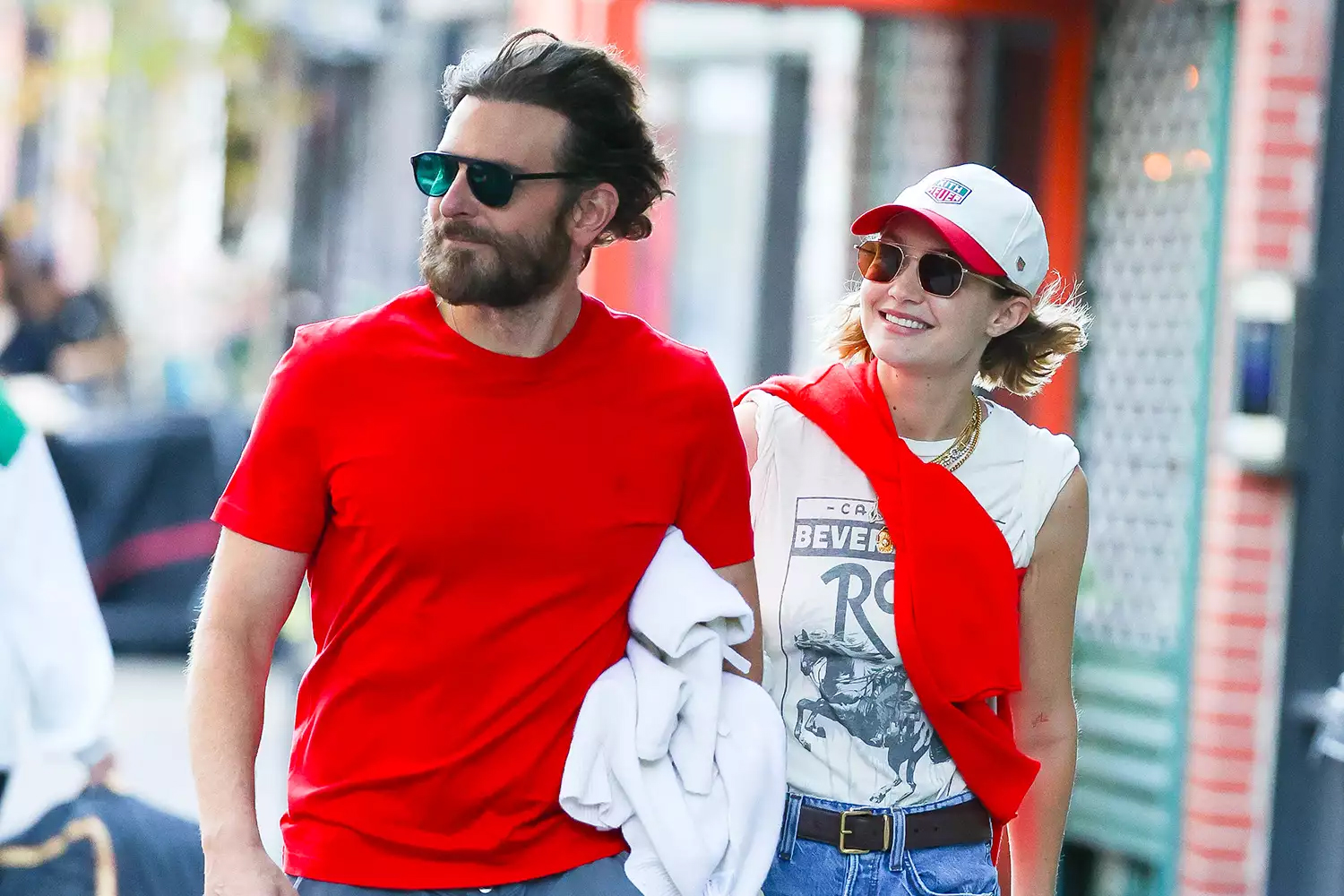 Gigi Hadid 与 Bradley Cooper 的爱情很「拥挤」！她生命中有要守护的人，只有当父亲的他能理解！ - 我的世界基岩版中文站 - 我的世界基岩版中文站