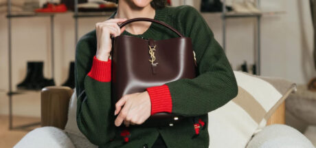 超模爱用好物有哪些,跟着 Kendall Jenner 打开她的包包!有些东西甚至想买,还不一定买得到! - 奇趣星球报