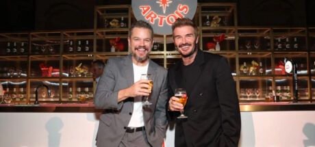 David Beckham 原来有个流落在美国的孪生哥哥,竟是影帝 Matt Damon!这出广告好敢演! - 我的世界基岩版中文站