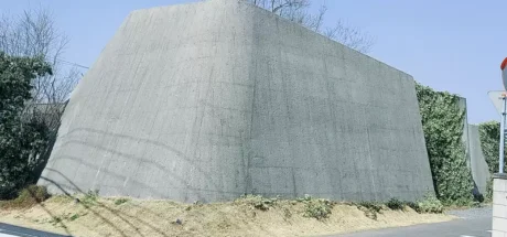 日本奇葩设计咖啡厅,乍看以为是挡土墙或碉堡!谁想得到里面藏着一家店! - 我的世界基岩版中文站