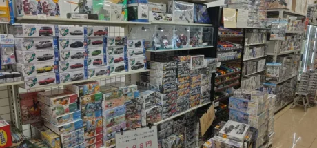 日本不输专业模型店的7-11便利店，如果晚上突然想组装高达！来这里从颜料到工具一应俱全！ - 我的世界基岩版中文站