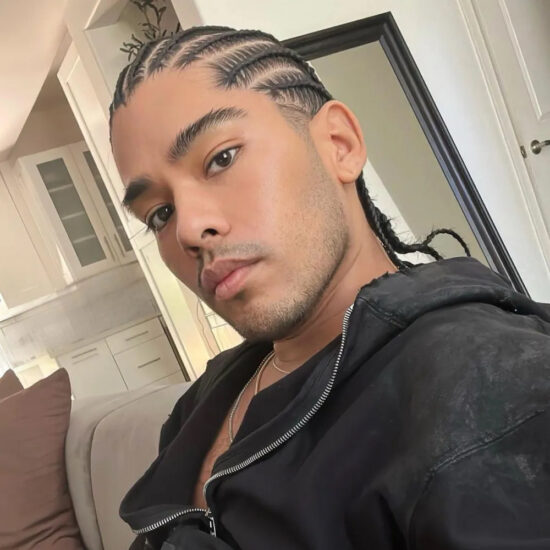 Rosé 专属发型师 Jesus Guerrero 离世!「过劳」死因引发外界议论,人生最后为 J Lo 工作! - 奇趣星球报 - 奇趣星球报