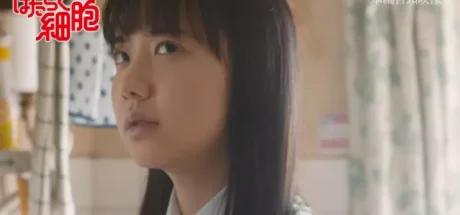 日本网友议论“《工作细胞》真人电影版”，单亲爸爸都让女儿负责做菜！网友怒批这种刻板印象！ - 我的世界基岩版中文站