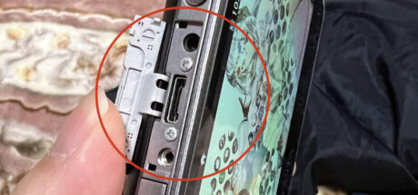 日本网友议论“PSVita的神祕接口”，谜团过了10年依然未解！没人知道当初这个接口，究竟打算用来做什么！ - 我的世界基岩版中文站