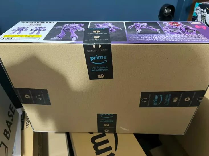 日本网友议论“简陋的模型包装”，收到网购的模型傻眼了！竟然不用纸箱包装就直接寄过来！ - 奇趣星球报 - 奇趣星球报