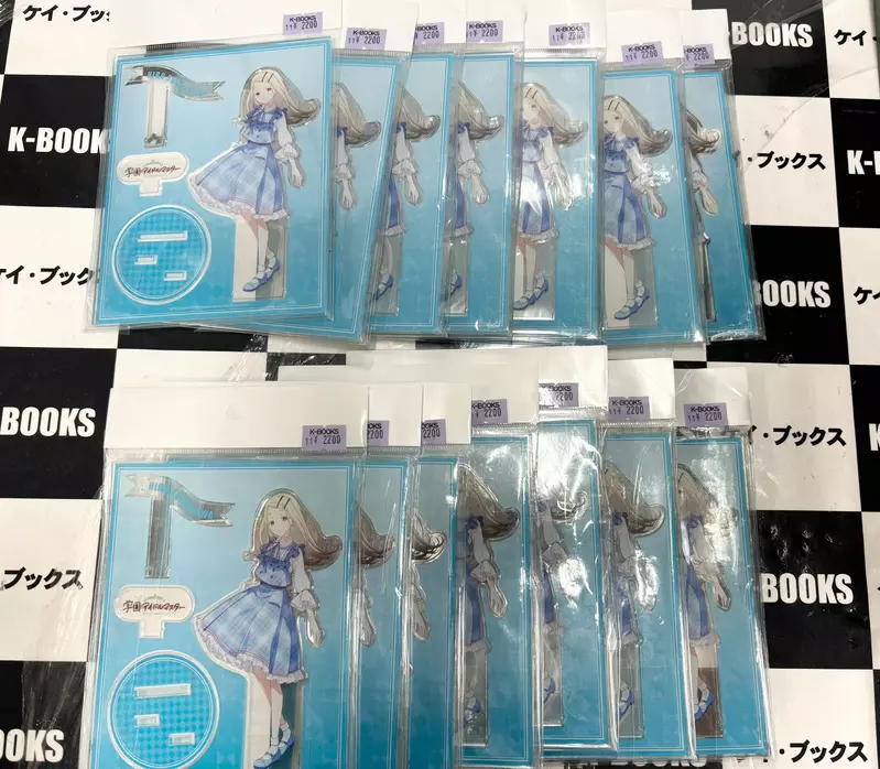 《收藏同款周边商品的人》只有转卖商才会这么做？死忠粉丝都来分享家中的祭坛了