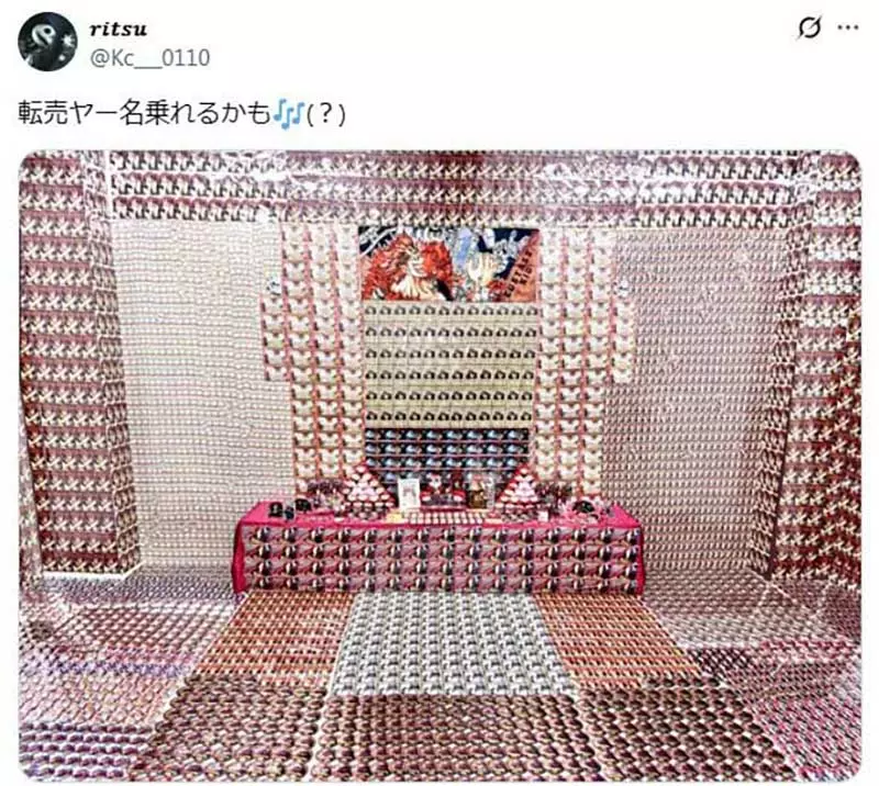 《收藏同款周边商品的人》只有转卖商才会这么做？死忠粉丝都来分享家中的祭坛了