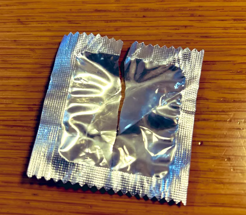 《万圣节的误会》小５女儿的口袋冒出这个东西 不知道有多少日本爸妈吓坏了