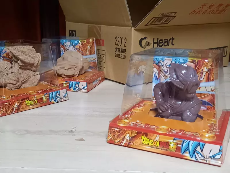 《七龙珠收藏家ペキン》会坏掉的联名食品该怎么收藏？他亲手打造逼真模型保留原样