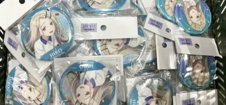 日本网友议论“收藏同款周边商品的人”，不是只有转卖商才会这么做！死忠粉丝都来分享家中的祭坛了！ - 奇趣星球报