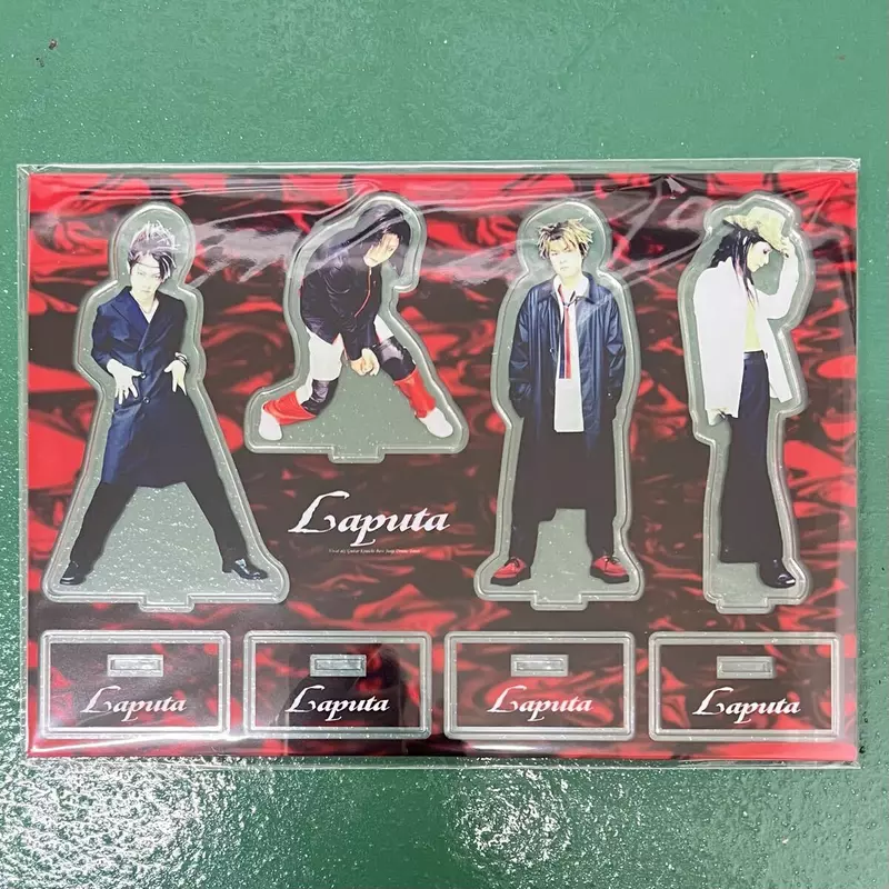 《压克力人形立牌》拆下来的压克力板有什么用?他异想天开拿去压饼干 《压克力人形立牌》拆下来的压克力板有什么用?他异想天开拿去压饼干