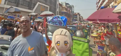 日本网友带娃娃出国旅游被围观!硬核解释“这是朋友骨灰”惊呆老外! - 奇趣星球报