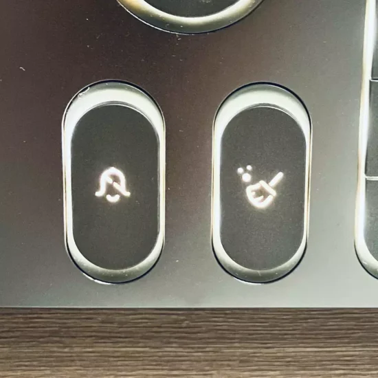 去日本旅游千万别乱按床头按钮！网友吐槽看不懂，没想到背后藏着酒店房间的保命功能！ - 奇趣星球报 - 奇趣星球报