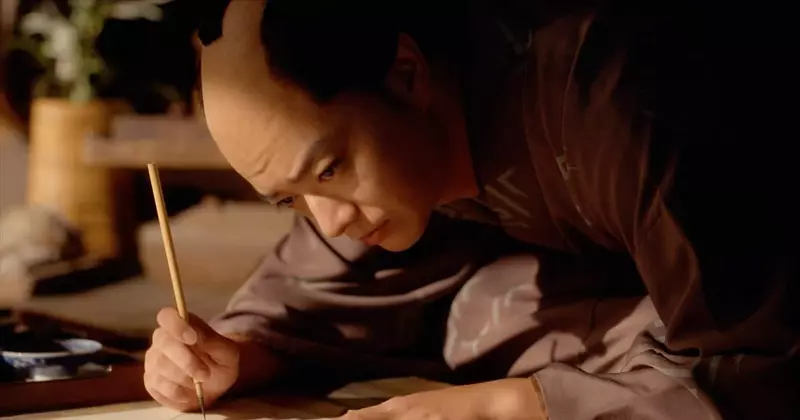 趴着画、跪着画、甚至用暖桌也要画？为了对抗腰痛，日本顶级画师们究竟进化出了什么离谱的姿势！ - 奇趣星球报 - 奇趣星球报