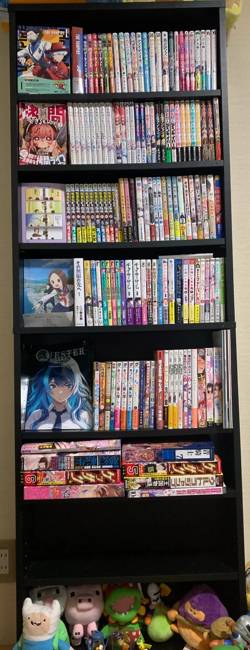 日本大叔家中全是“自己出演”的漫画！朋友误以为他精神异常，没想到竟源于一次“被捕请求”！