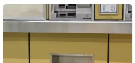 日本网友议论“车站售票机下竟藏神秘凹槽”，脑洞大开盲猜“猫鼠洞”！没想到是为体贴轮椅人士，直呼太暖心！ - 奇趣星球报