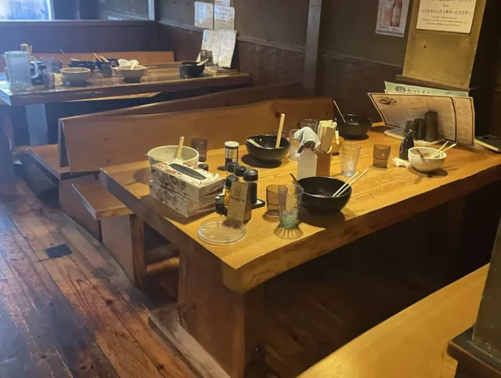 日本拉面店晒学生餐后狼藉照被指“阴阳怪气”！究竟是真心祝福还是“高级黑”公审？ - 奇趣星球报 - 奇趣星球报