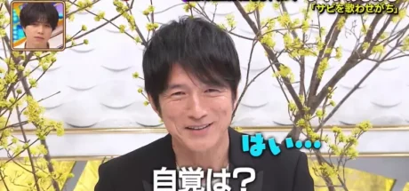 演唱会大合唱竟是自我感动？日本知名乐团主唱被粉丝逼宫，紧急道歉：以后我不递麦克风啦！ - 奇趣星球报