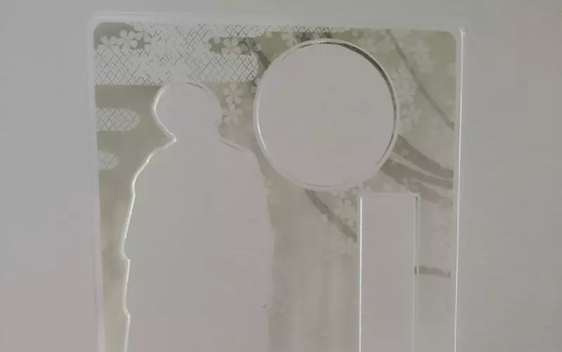 抠完立牌剩下的废料该扔吗？日本阿宅们热议“亚克力边框爆改大法”，当饼干模具真的太秀了！ - 奇趣星球报 - 奇趣星球报