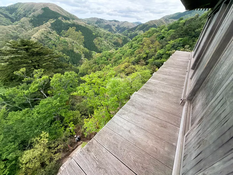 单身狗禁止入内?日本网友议论”危险国宝《三德山三佛寺投入堂》的奇葩规定“,竟变成社恐破冰的硬核相亲局! 单身狗禁止入内?日本网友议论”危险国宝《三德山三佛寺投入堂》的奇葩规定“,竟变成社恐破冰的硬核相亲局!