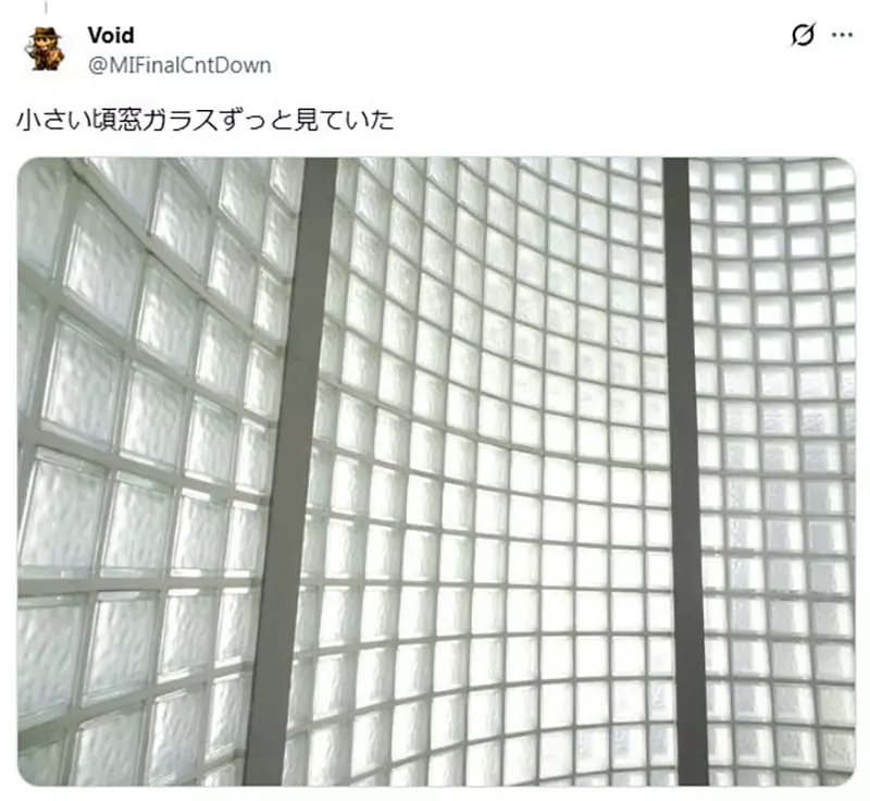 候诊室里只剩低头刷屏：手机偷走的不是时间，而是我们等待时那份稀缺的安静