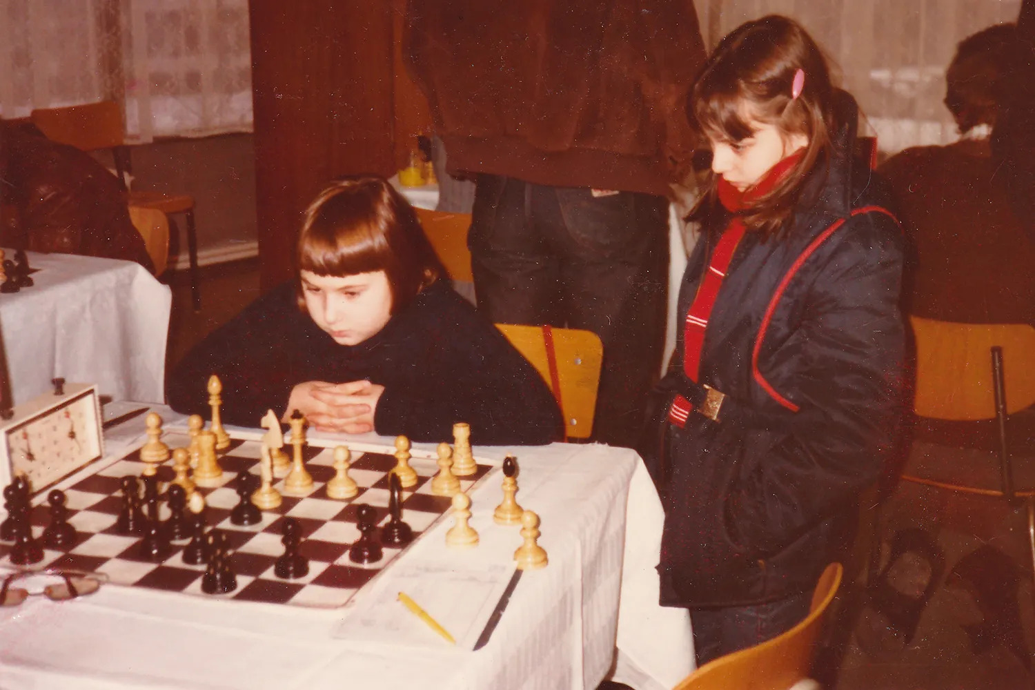 5岁从网络视频学棋,11岁成为史上最年轻女子特级大师:博达娜的成长不只靠天赋 5岁从网络视频学棋,11岁成为史上最年轻女子特级大师:博达娜的成长不只靠天赋