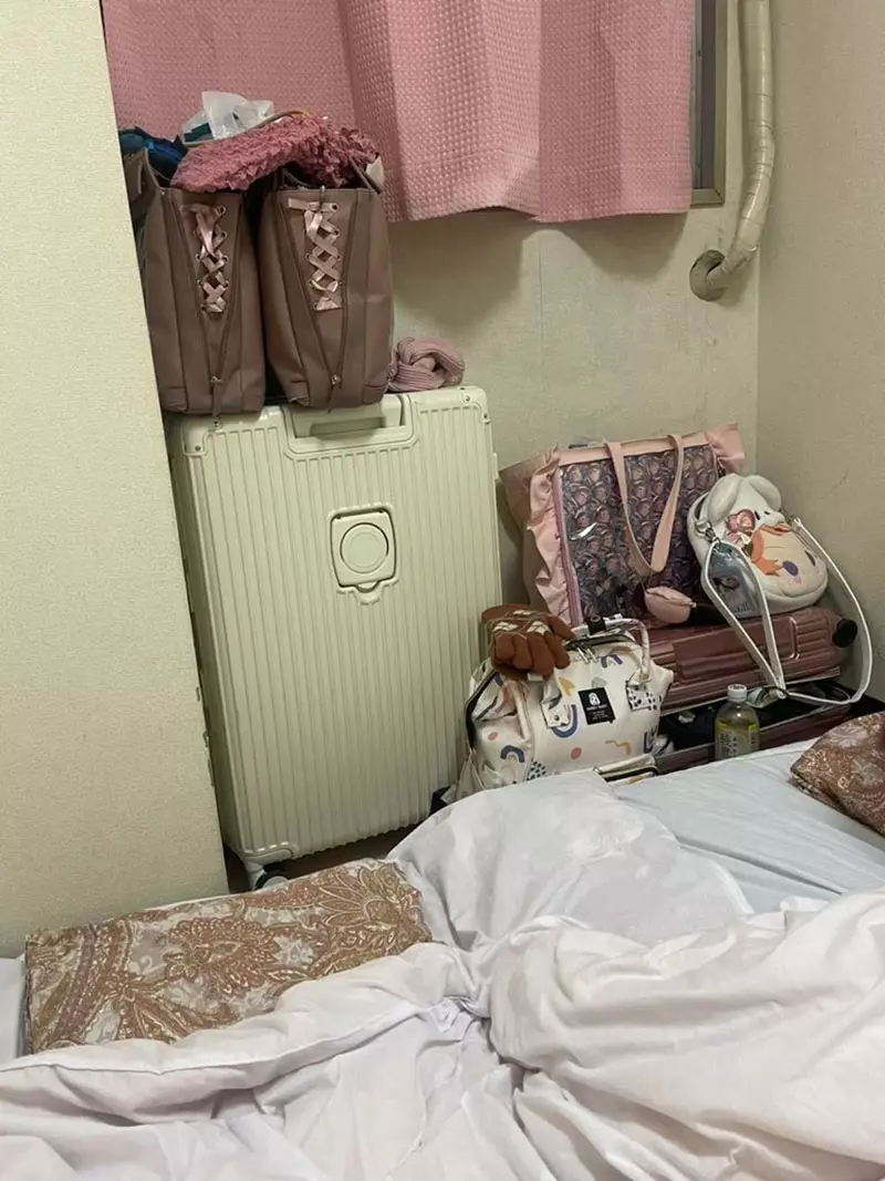 为《偶像梦幻祭》省住宿费,她住进大阪西成区廉价酒店,追星到底该省到哪一步? 为《偶像梦幻祭》省住宿费,她住进大阪西成区廉价酒店,追星到底该省到哪一步?