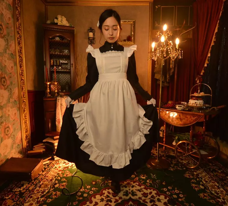 女仆提起裙摆竟是在威吓?日本网友把优雅姿势玩成晒装接力,连多人合照都安排上了! 女仆提起裙摆竟是在威吓?日本网友把优雅姿势玩成晒装接力,连多人合照都安排上了!